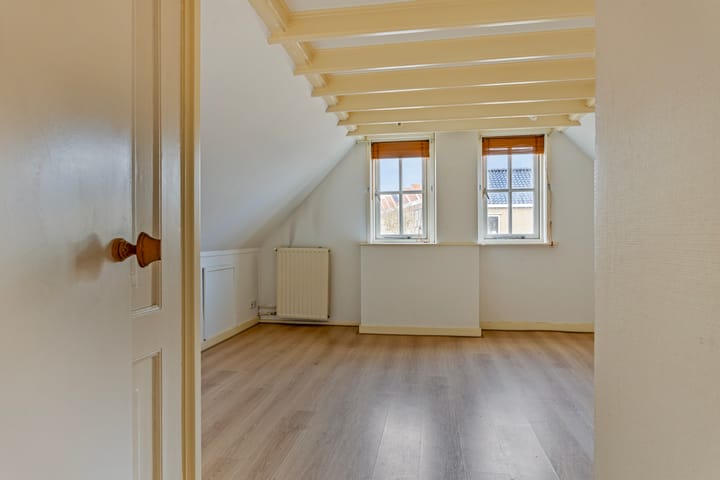 Foto 13 van Karremanstraat 15