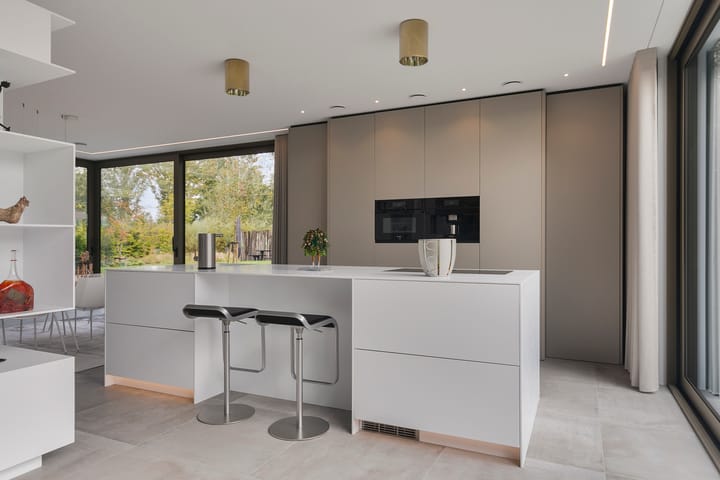 Foto 13 van van der Manderelaan 11