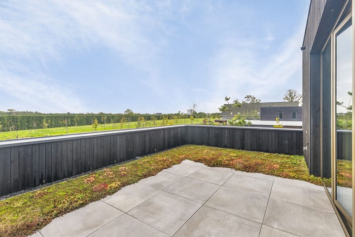 Foto 38 van van der Manderelaan 11