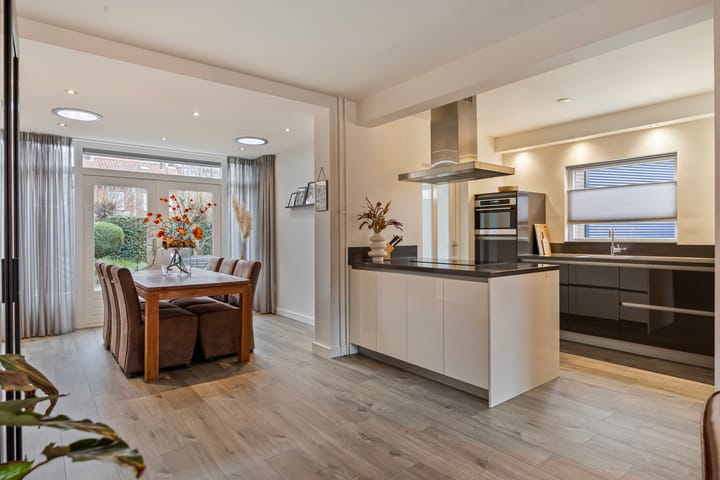 Foto 14 van Cort van der Lindenlaan 41