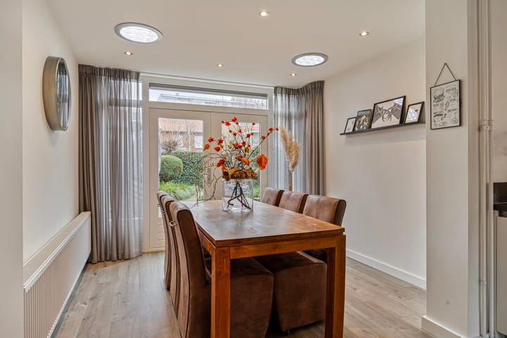 Foto 15 van Cort van der Lindenlaan 41