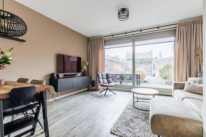 Foto 9 van Meidoornstraat 15