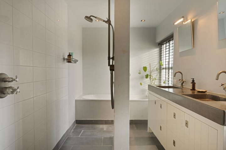 Foto 42 van Bernsestraat 3