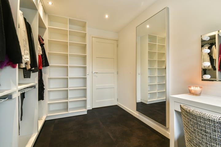 Foto 14 van Voorhout 121