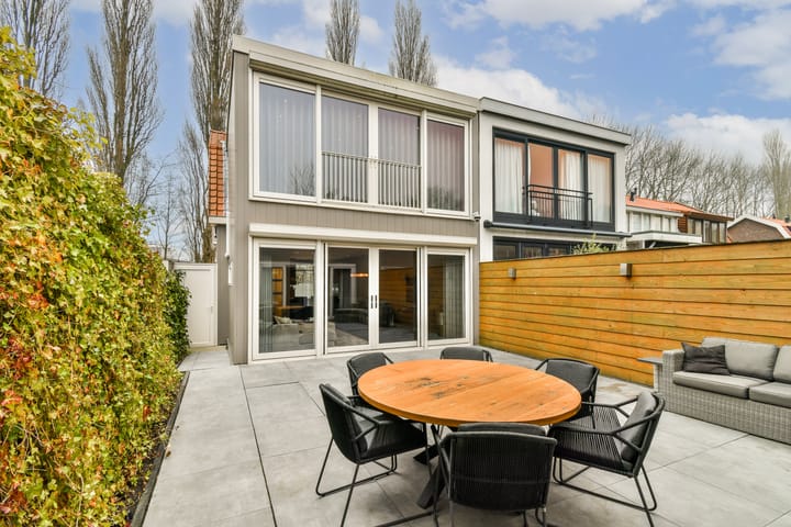 Foto 20 van Voorhout 121