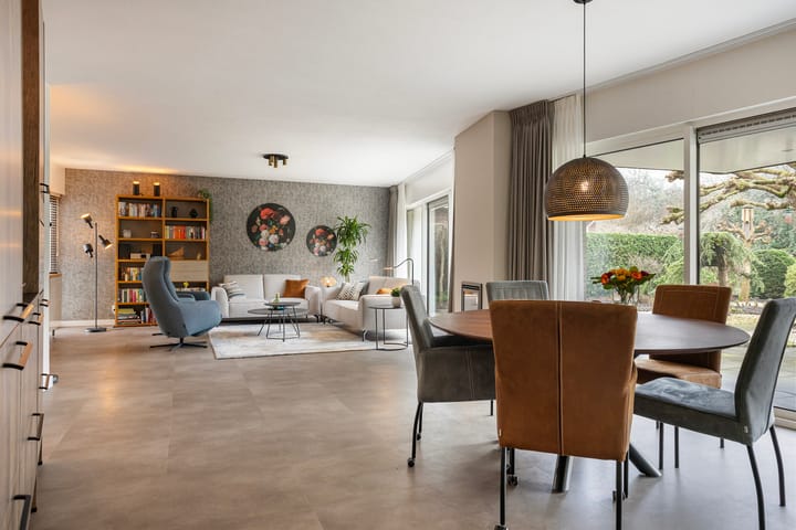 Foto 4 van Zwanebloem 10