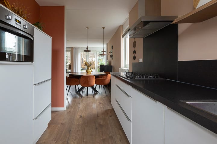 Foto 3 van Van Neslaan 3