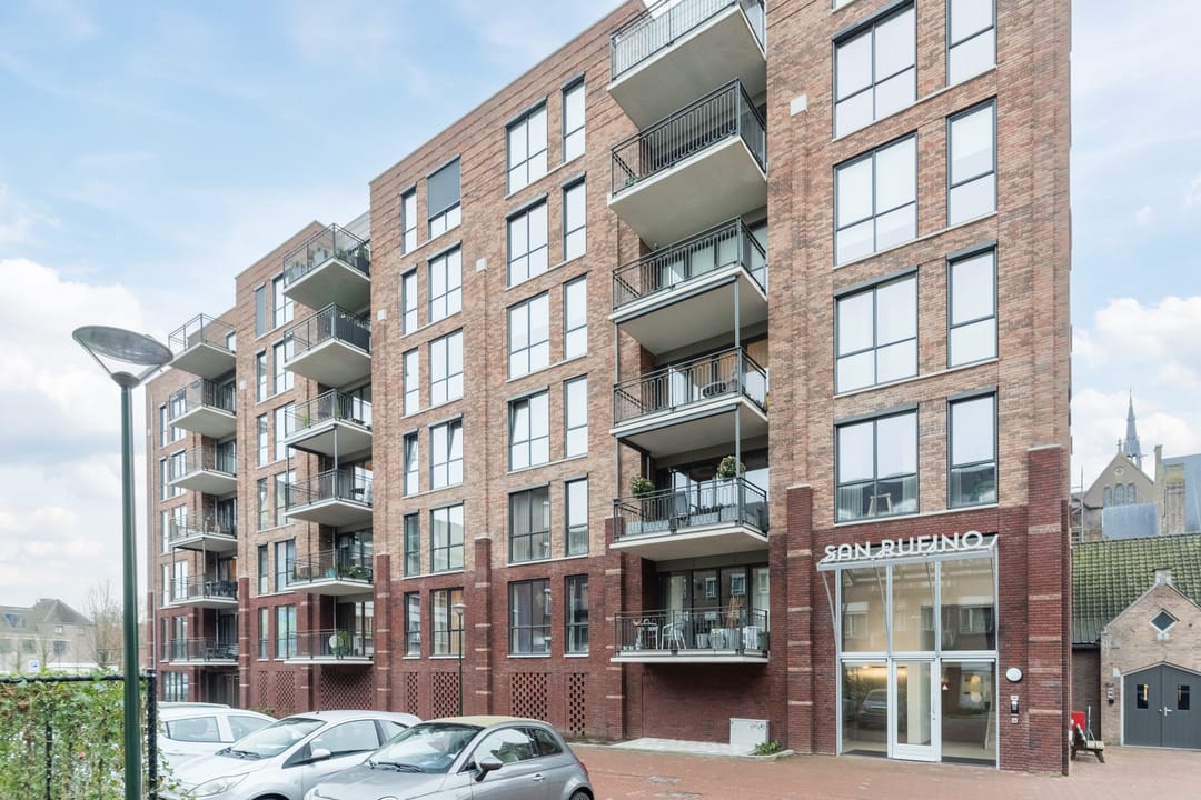 Foto 41 van Kloosterhof 1-37