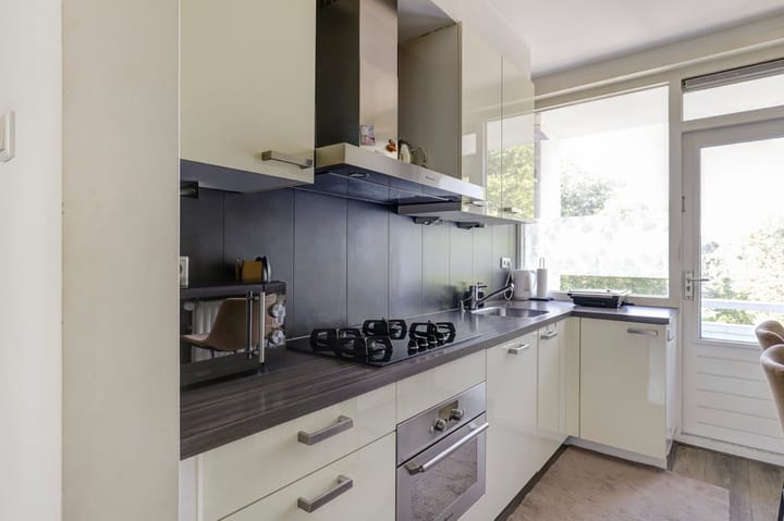 Foto 12 van Van Beethovenstraat 19