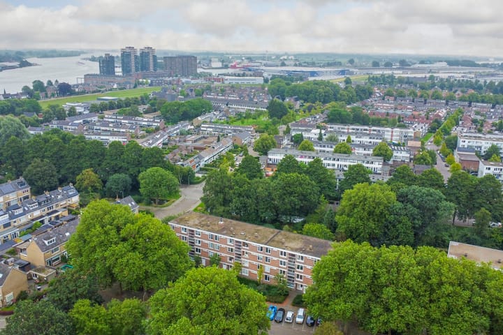 Foto 32 van Van Beethovenstraat 19