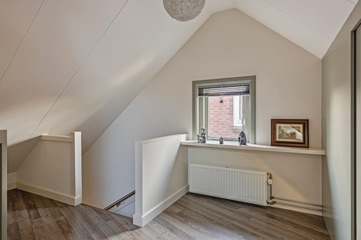 Foto 34 van Molenstraat 16