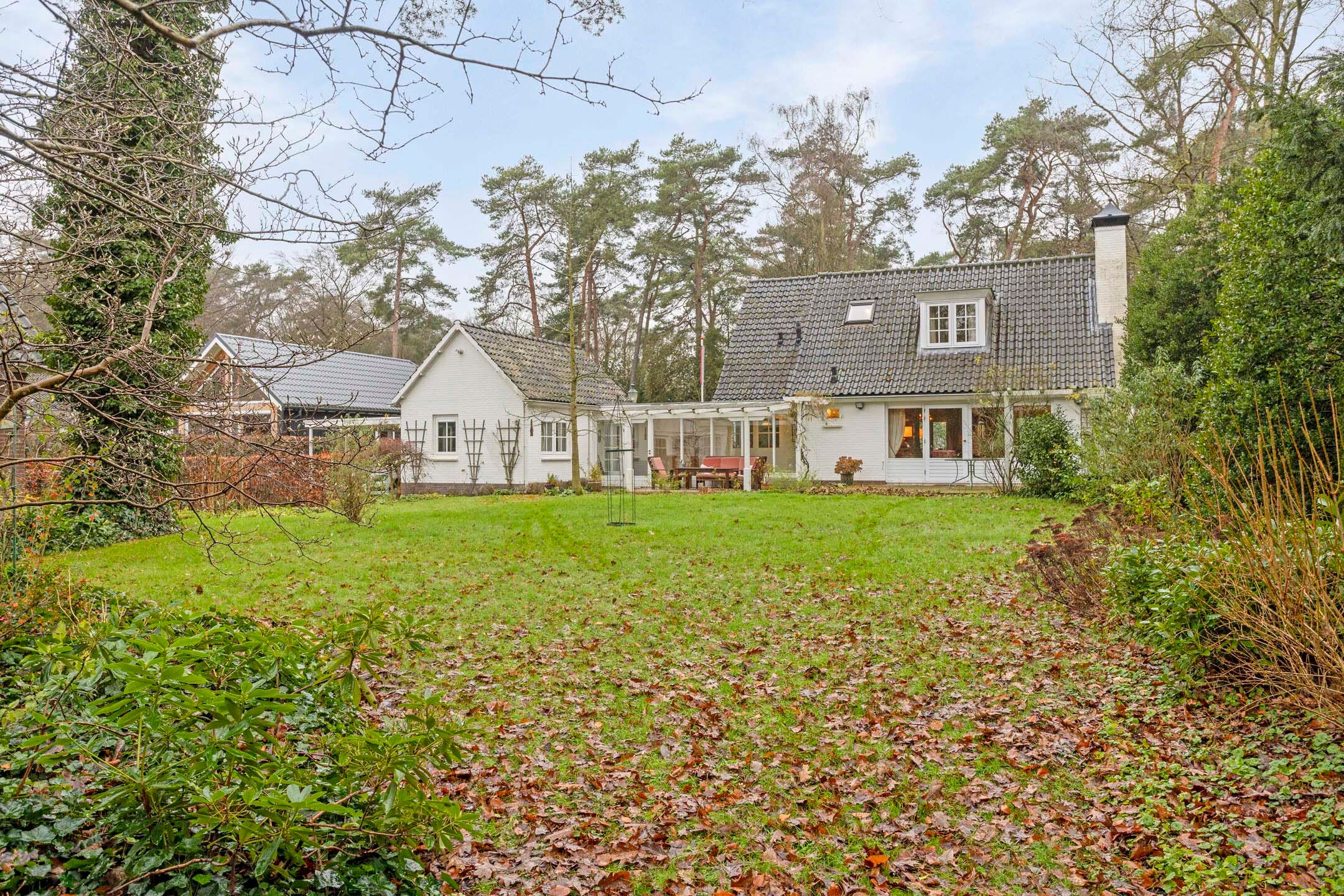 Foto 42 van Dennenlaan 4