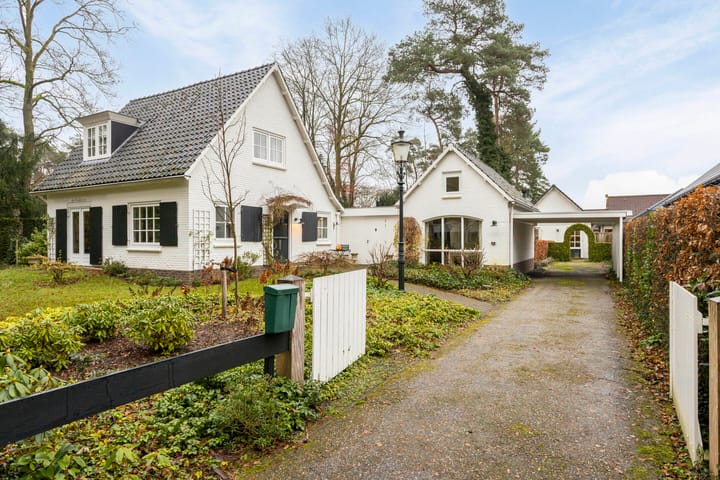 Foto 44 van Dennenlaan 4