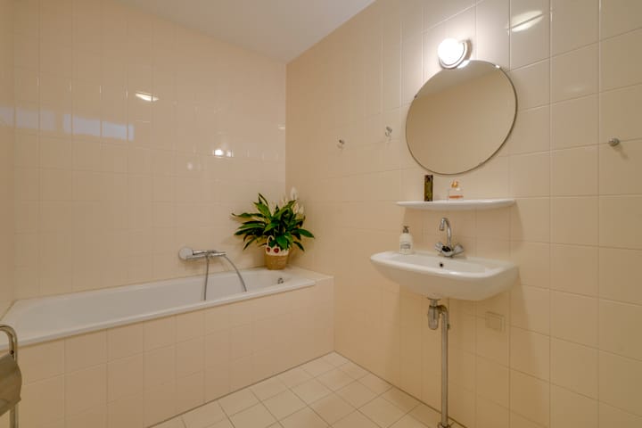 Foto 34 van Mattenbieslaan 8