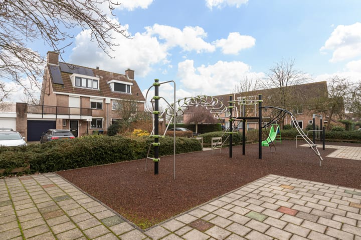 Foto 30 van Haarmos 14