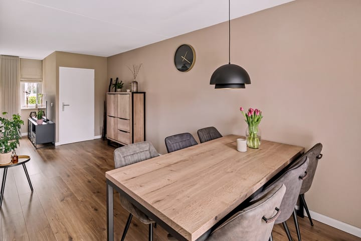 Foto 13 van Calsstraat 102