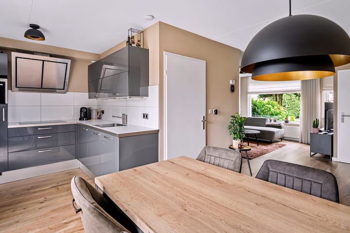 Foto 16 van Calsstraat 102