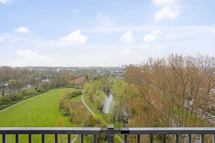 Foto 24 van Van Vollenhovenplein 99