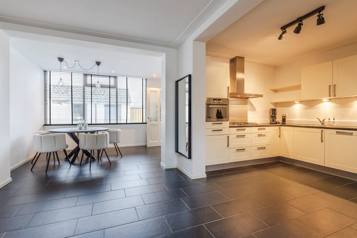 Foto 8 van Julianastraat 14