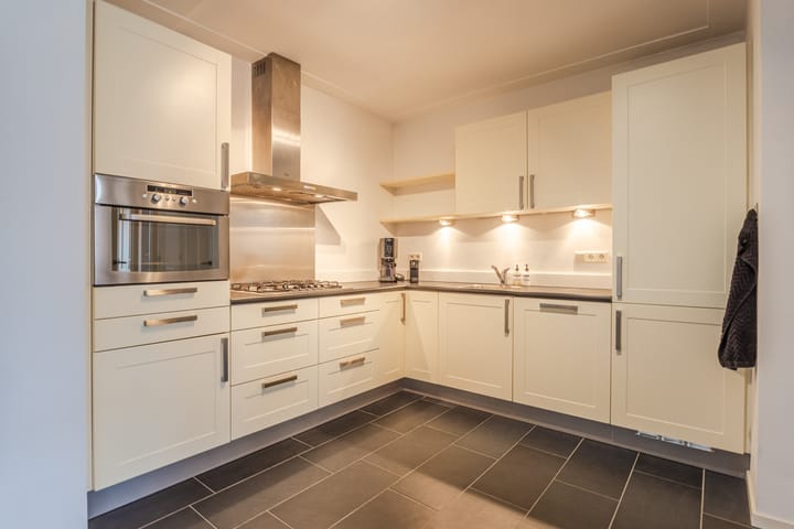 Foto 9 van Julianastraat 14