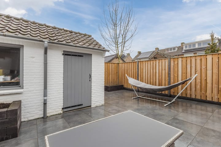 Foto 24 van Julianastraat 14