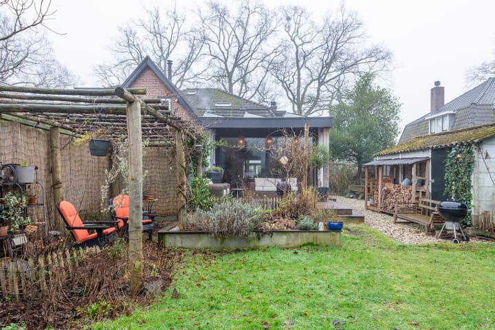 Foto 46 van Traaij 215