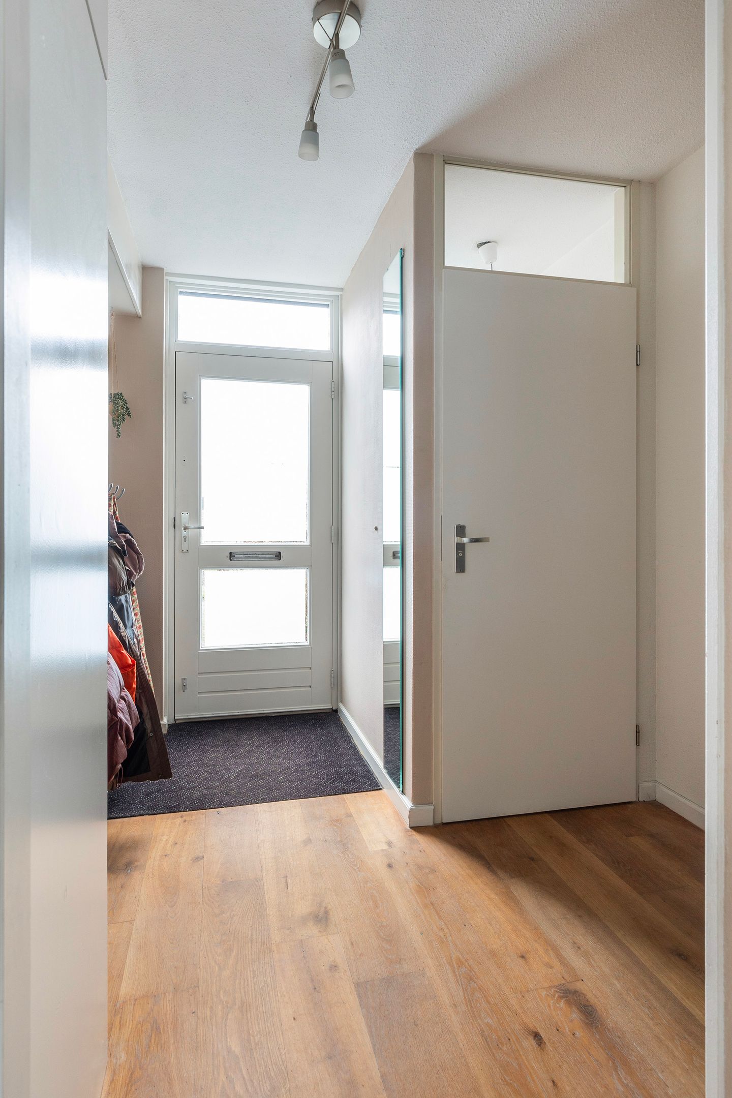 Foto 10 van Van Brerostraat 57