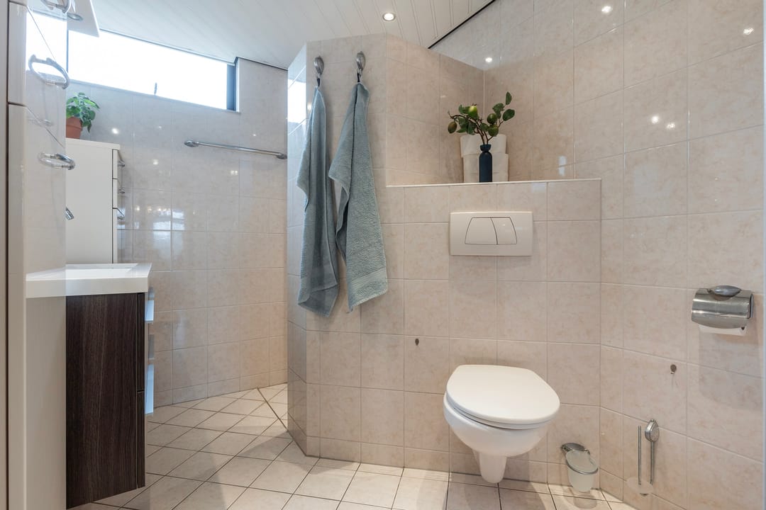 Foto 16 van Van Brerostraat 57