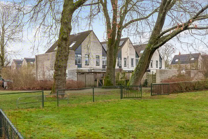 Foto 31 van Van Brerostraat 57