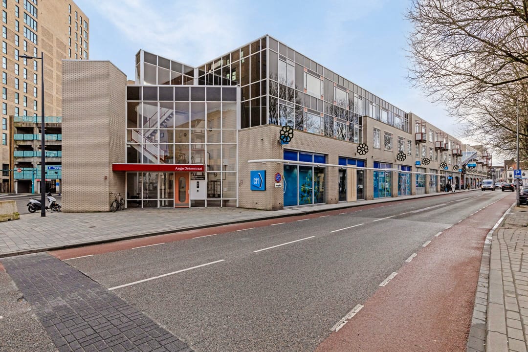 Foto 1 van Aagje Dekenstraat 28