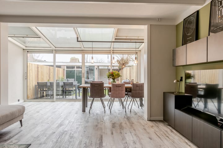 Foto 9 van Leeghwaterstraat 105