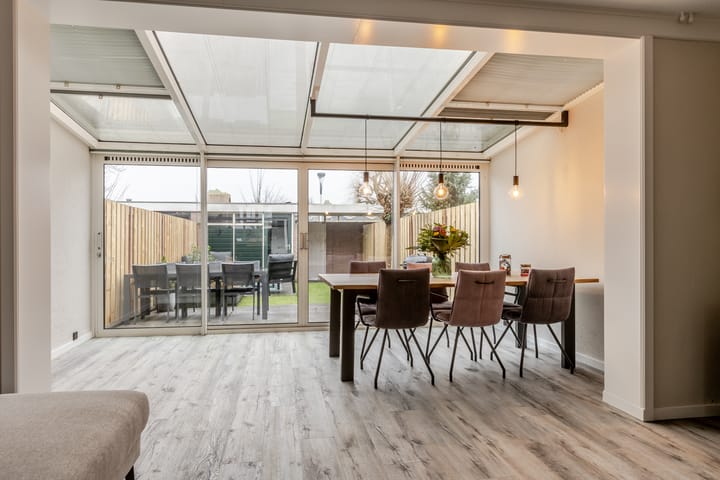 Foto 10 van Leeghwaterstraat 105