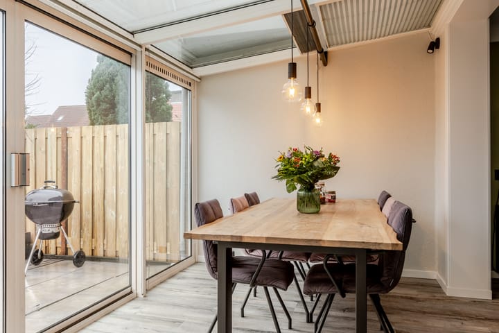 Foto 12 van Leeghwaterstraat 105