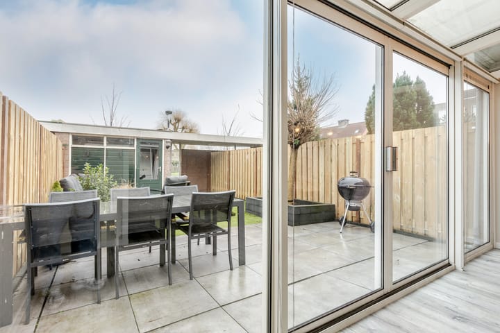 Foto 13 van Leeghwaterstraat 105