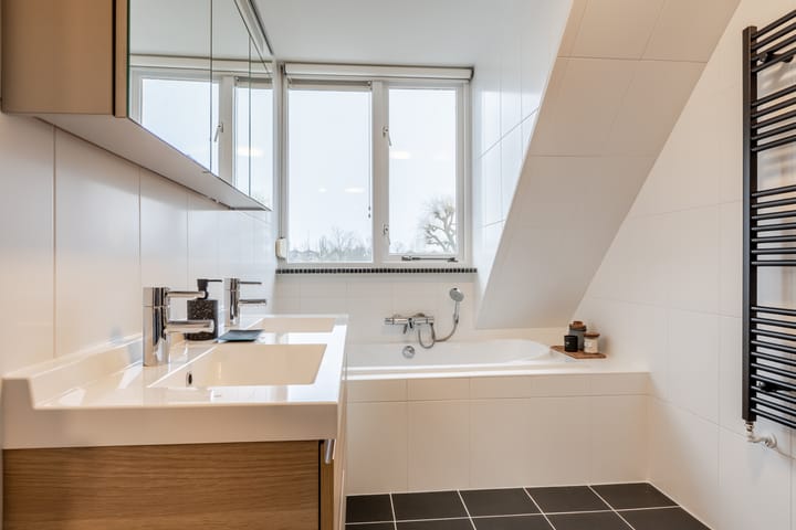 Foto 30 van Leeghwaterstraat 105