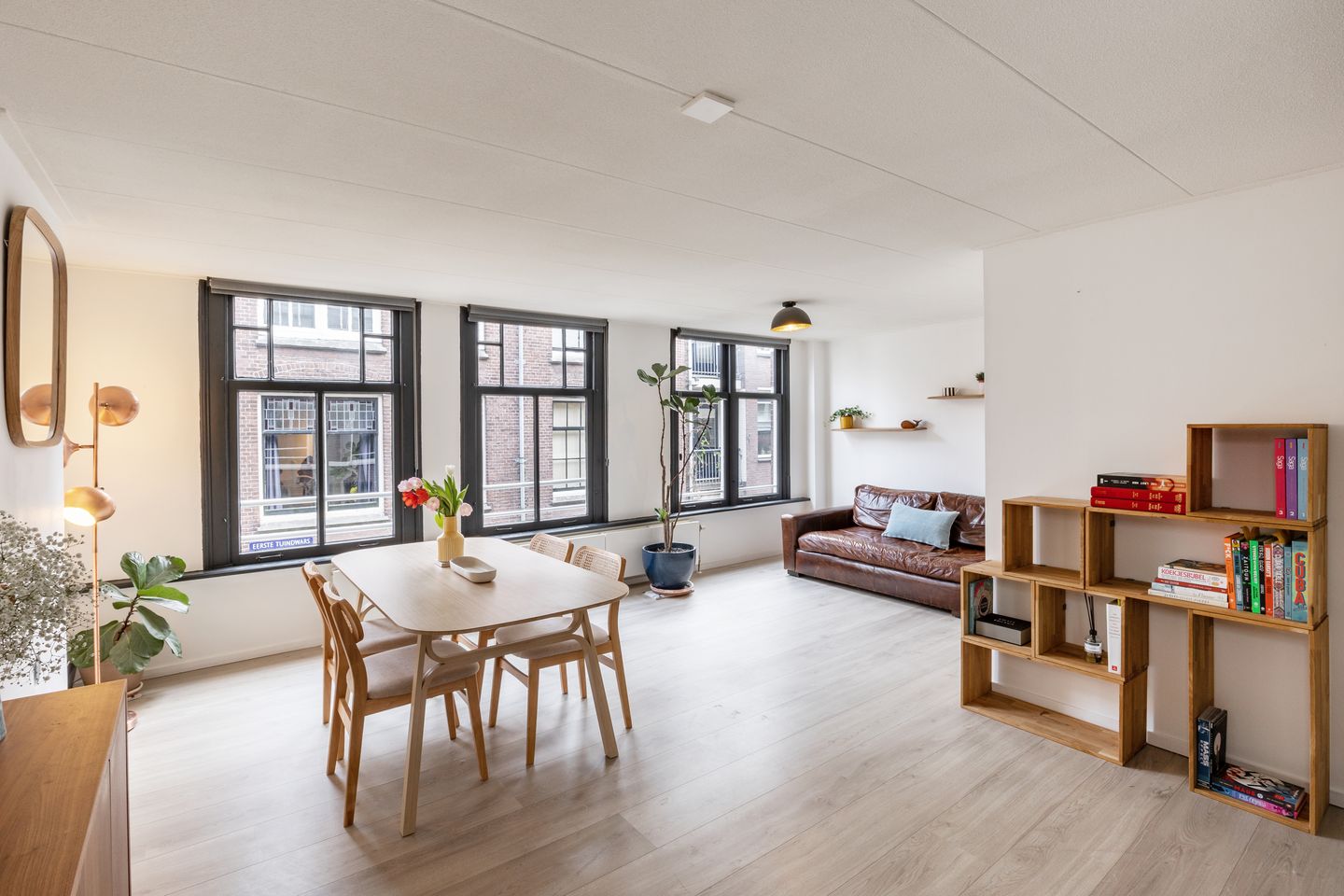 Foto 1 van Eerste Tuindwarsstraat 2-B