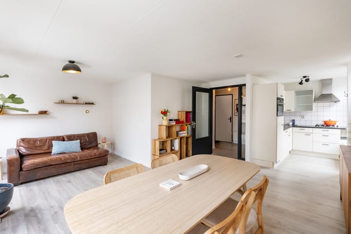 Foto 2 van Eerste Tuindwarsstraat 2-B