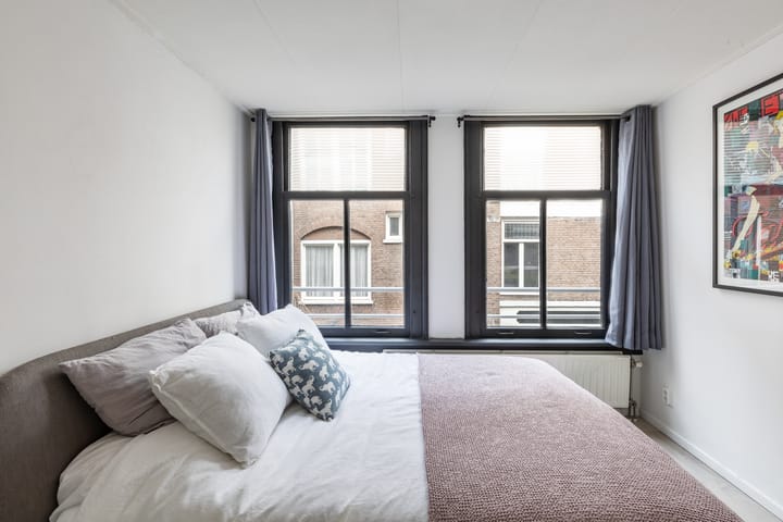 Foto 15 van Eerste Tuindwarsstraat 2-B