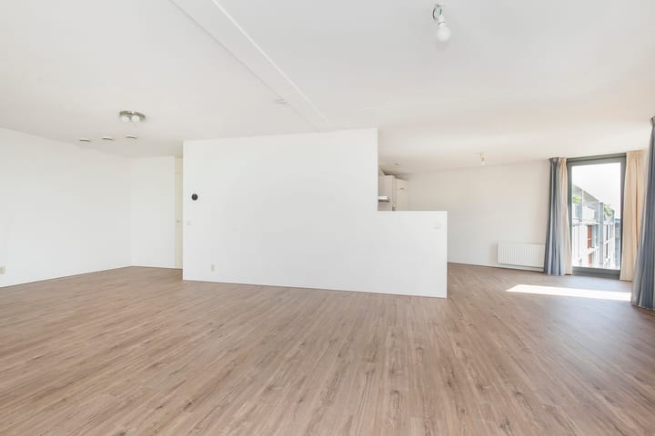 Photo 8 of Stationsplein 72