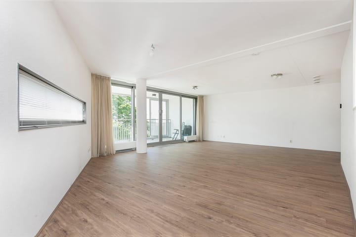 Photo 9 of Stationsplein 72