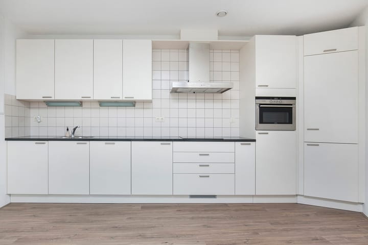 Photo 11 of Stationsplein 72