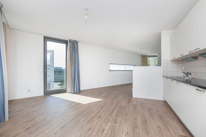 Photo 12 of Stationsplein 72