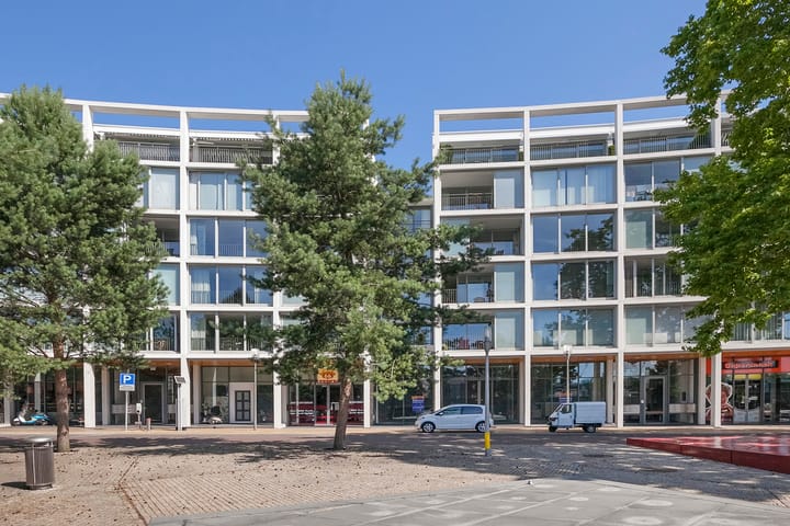 Photo 27 of Stationsplein 72