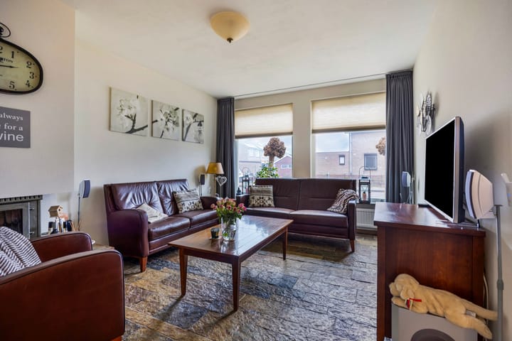 Foto 2 van Distelstraat 1