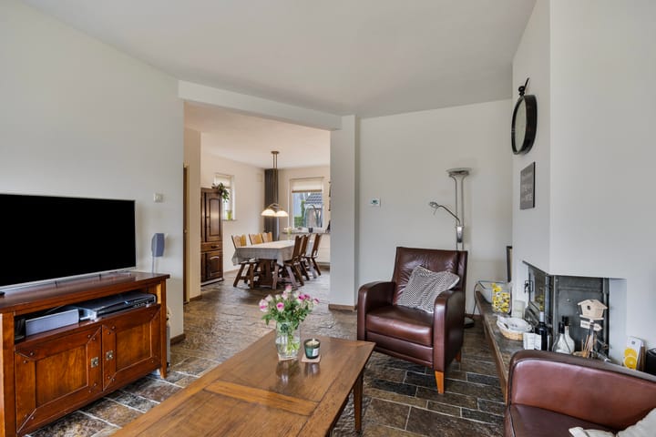 Foto 11 van Distelstraat 1