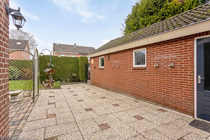 Foto 39 van Distelstraat 1