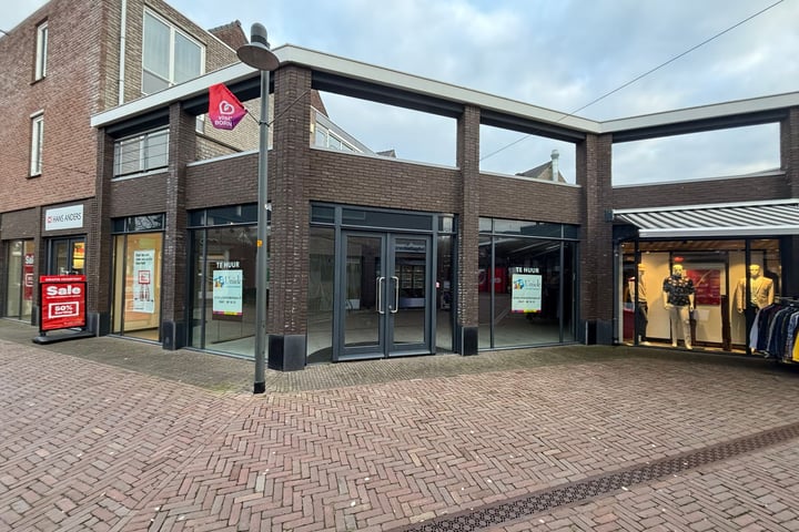 Nieuwe Markt 12, Borne