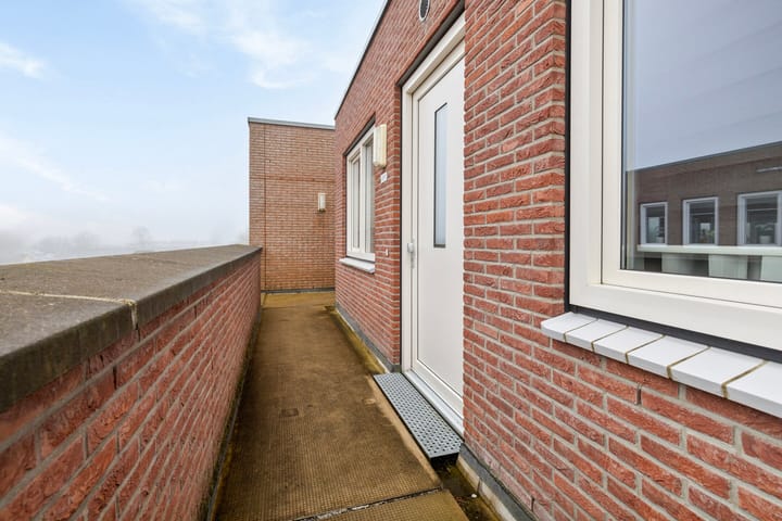 Foto 11 van Middenweg 259-V