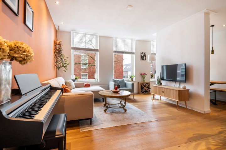 Foto 1 van Tolhuisstraat 12-B