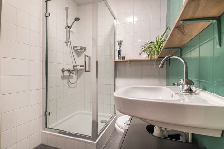 Foto 19 van Tolhuisstraat 12-B